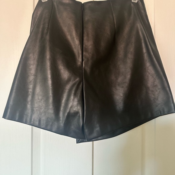 Zara Skort - Picture 2 of 3